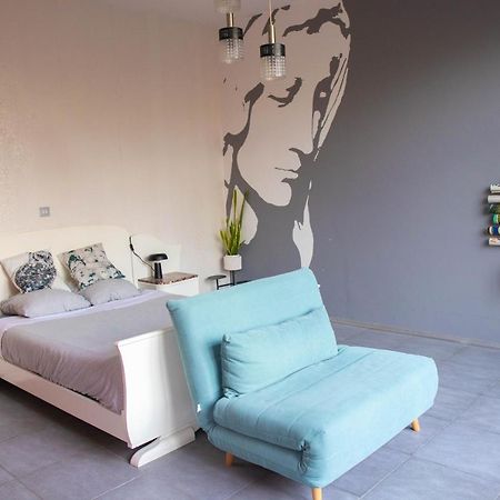 Plant Based B&B Central Μπριζ Εξωτερικό φωτογραφία
