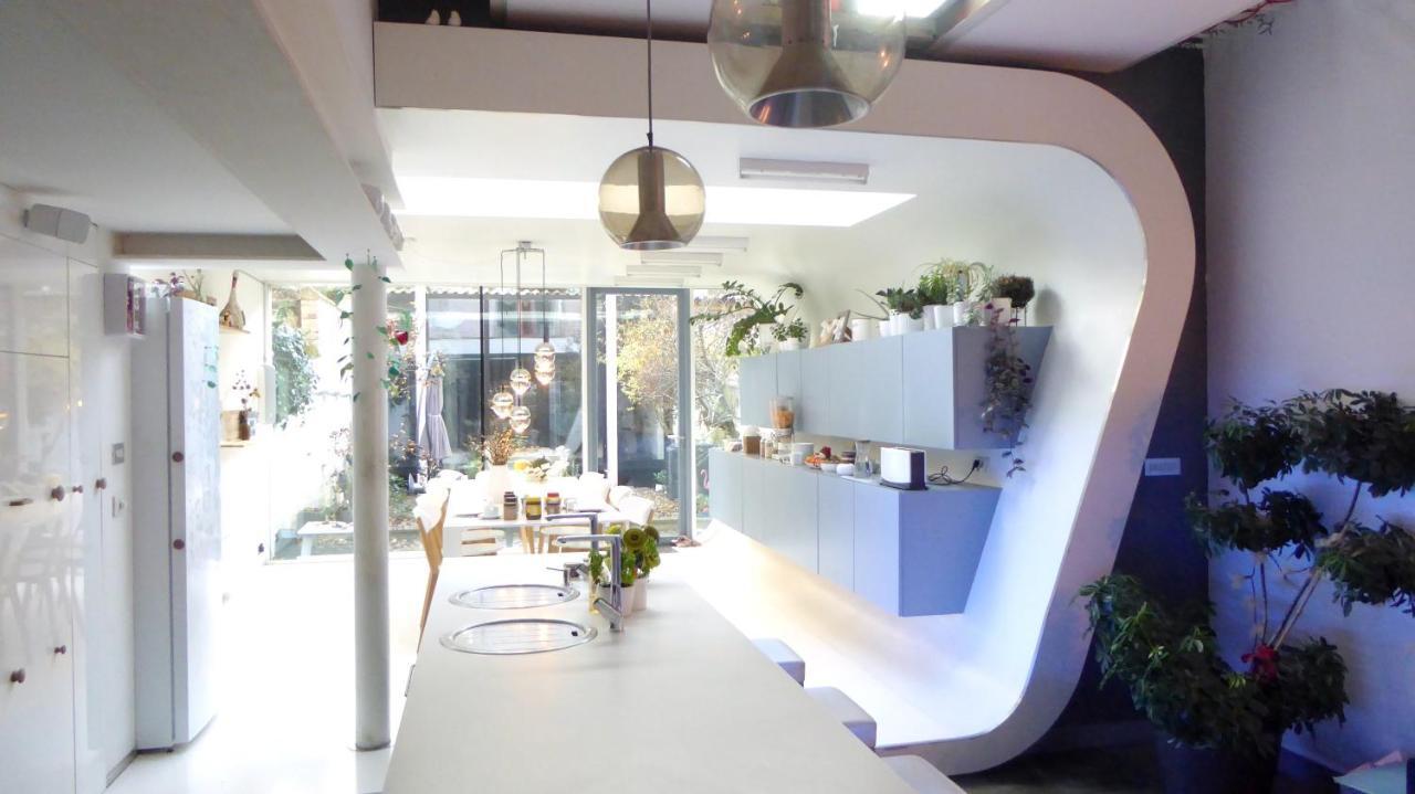 Plant Based B&B Central Μπριζ Εξωτερικό φωτογραφία